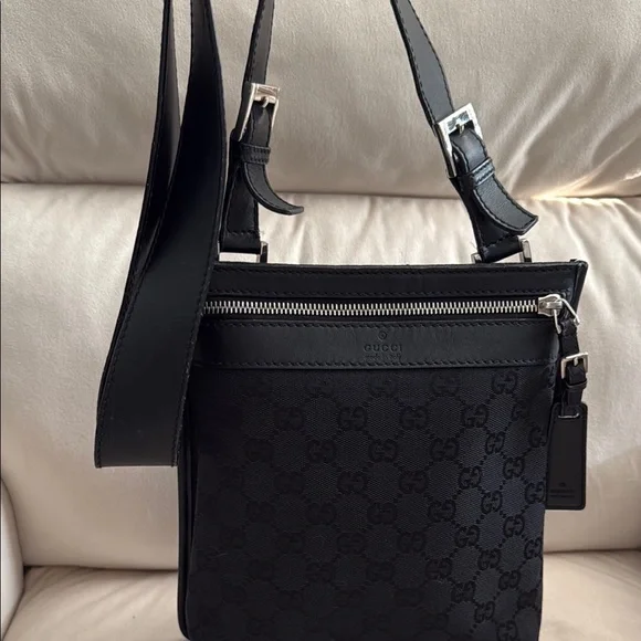 Gucci Messenger Bag made in Italy - Picture 3 of 13